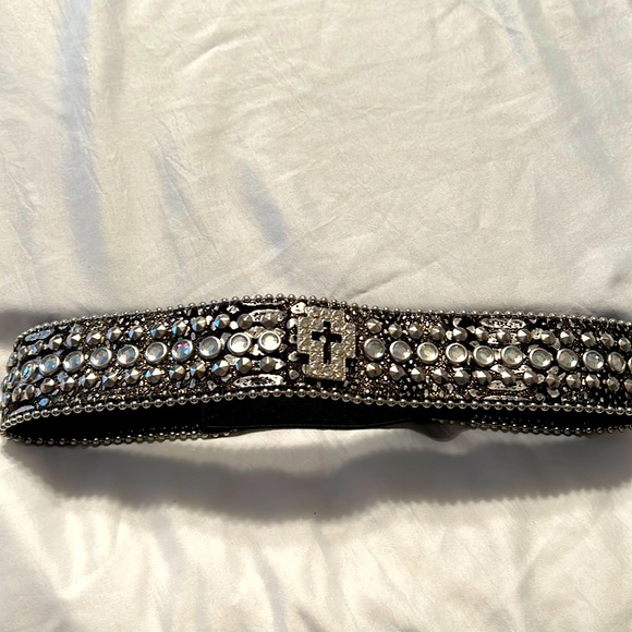 Headband-Black Distressed with Bezel Set Crystals & Silver Studs Western Bling - Picture 2 of 11